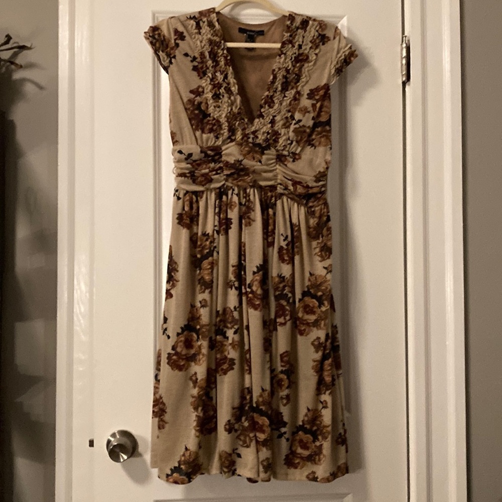 Flower patterned dress!